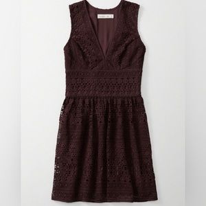 Abercrombie & Fitch‎ Burgundy Crochet Sleeveless V-Neck Spring Dress Size 2